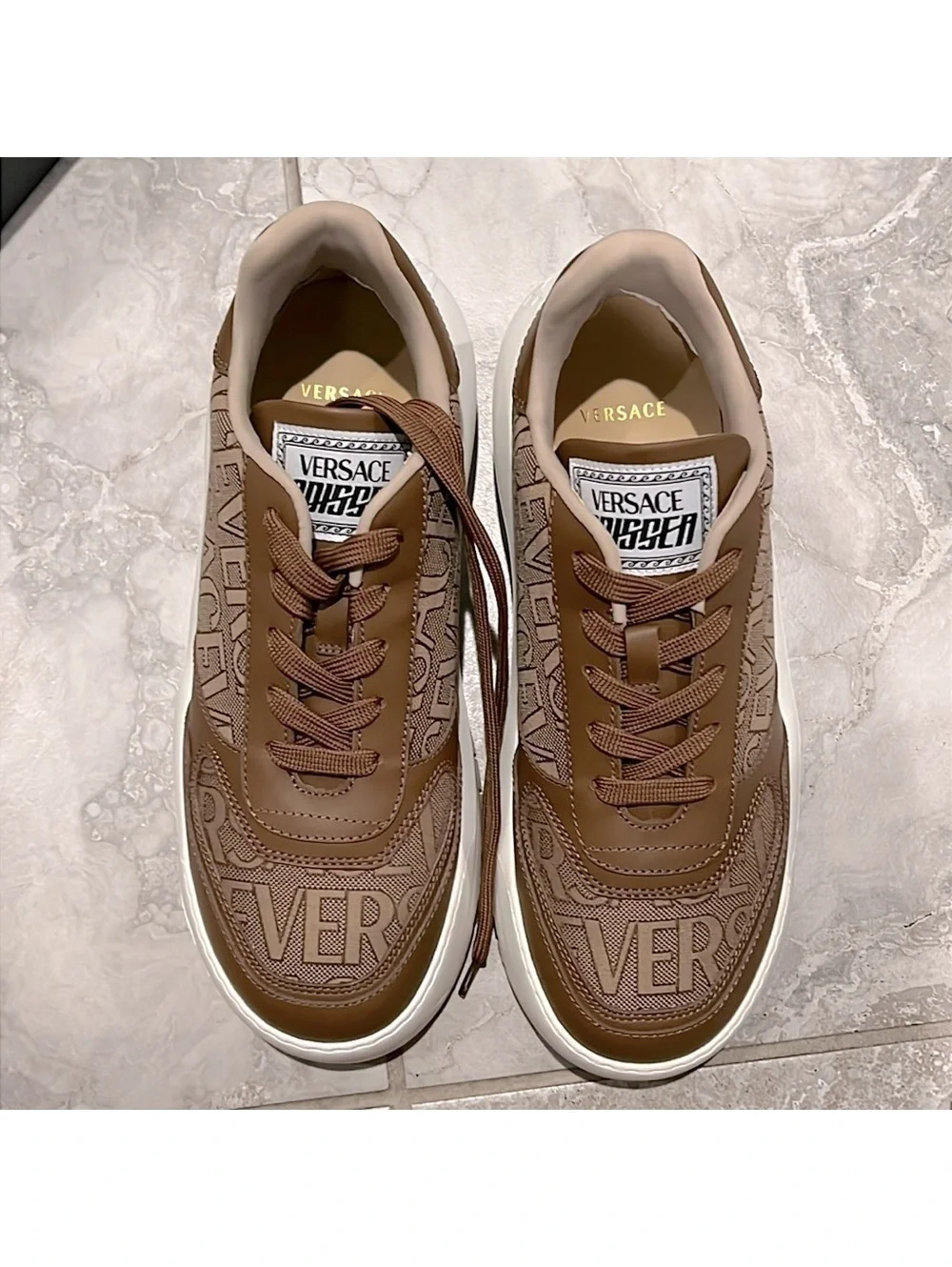 Versace AllOver Logo Odissea Low-Top Men’s Sneakers, Beige/Brown, NEW, Size 42.5